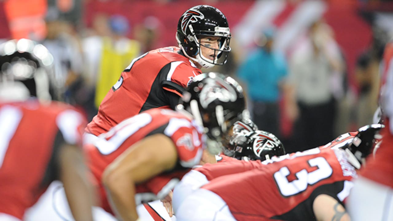 Falcons able to fight off Eagles' comeback, 26-24