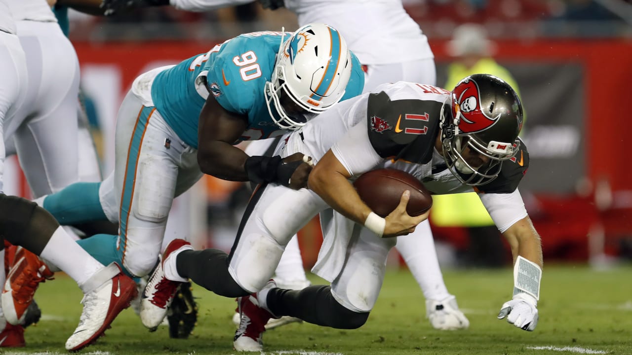 Miami Dolphins trade DE Charles Harris to the Atlanta Falcons, NFL News