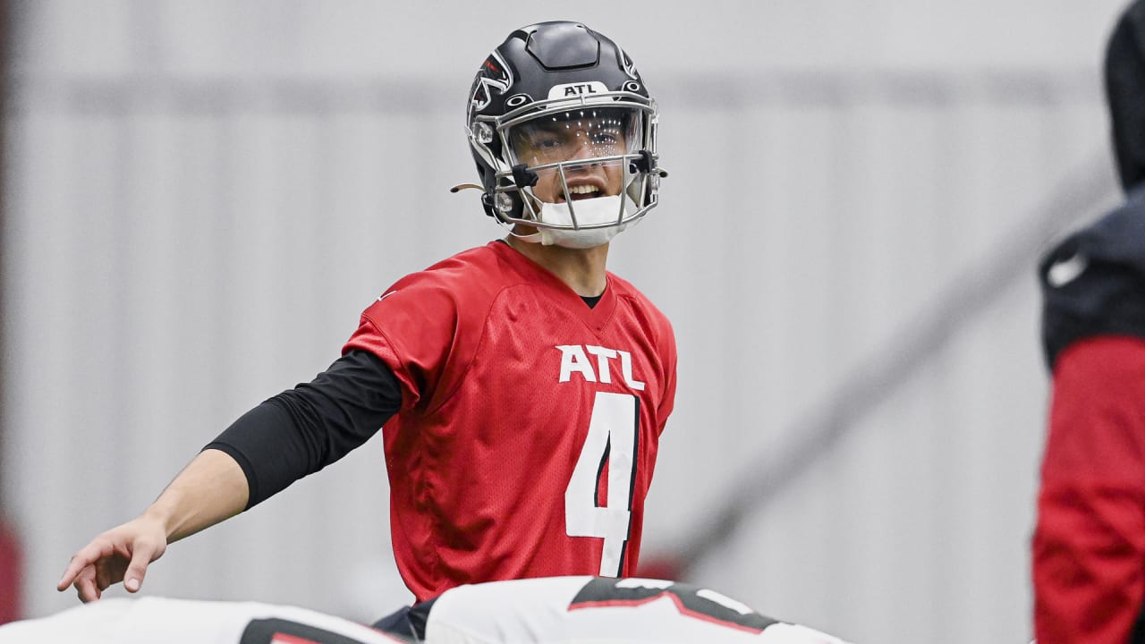 Falcons quarterback Desmond Ridder early to rise — and lead — at rookie  camp 