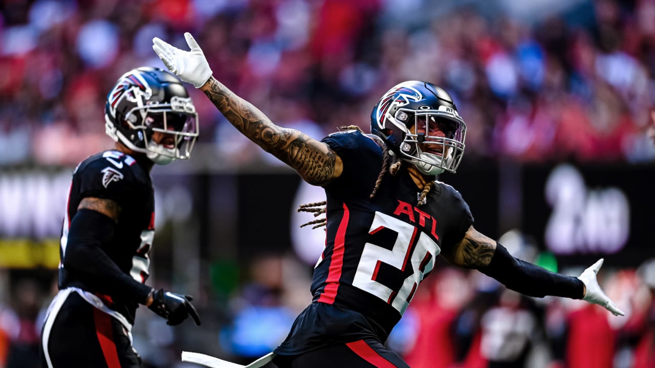 Atlanta Falcons outside linebacker Adetokunbo Ogundeji (92) works during  the second half of an NFL football game against the New England Patriots,  Thursday, Nov. 18, 2021, in Atlanta. The New England Patriots