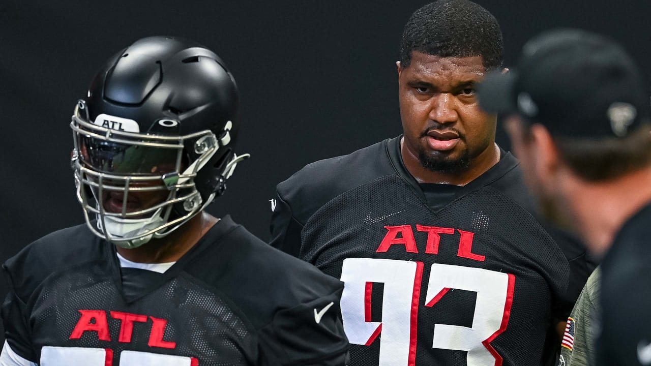 Falcons DL Grady Jarrett sacks Commanders QB Sam Howell