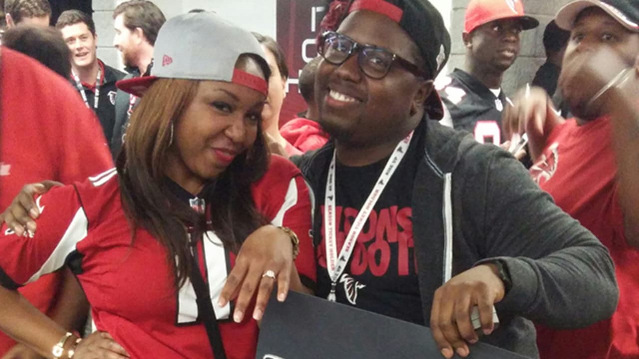 Falcons Tech Partner Helps Fan Pop the Question