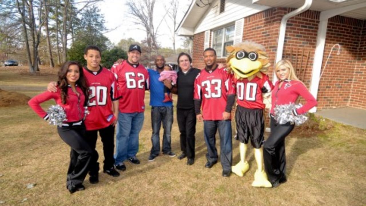 Shop With a Jock: San Francisco 49ers give kids a holiday treat