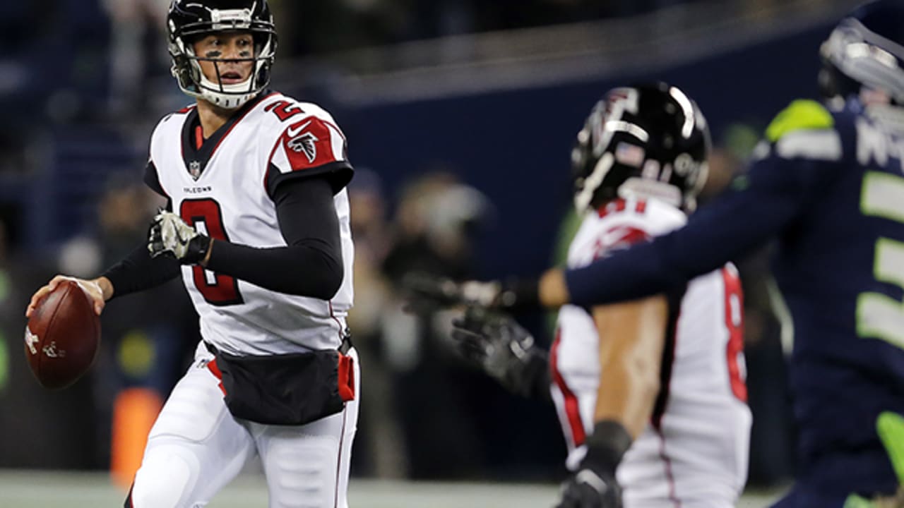 Ryan's 2 TD passes enough as Falcons hold off Seahawks 34-31