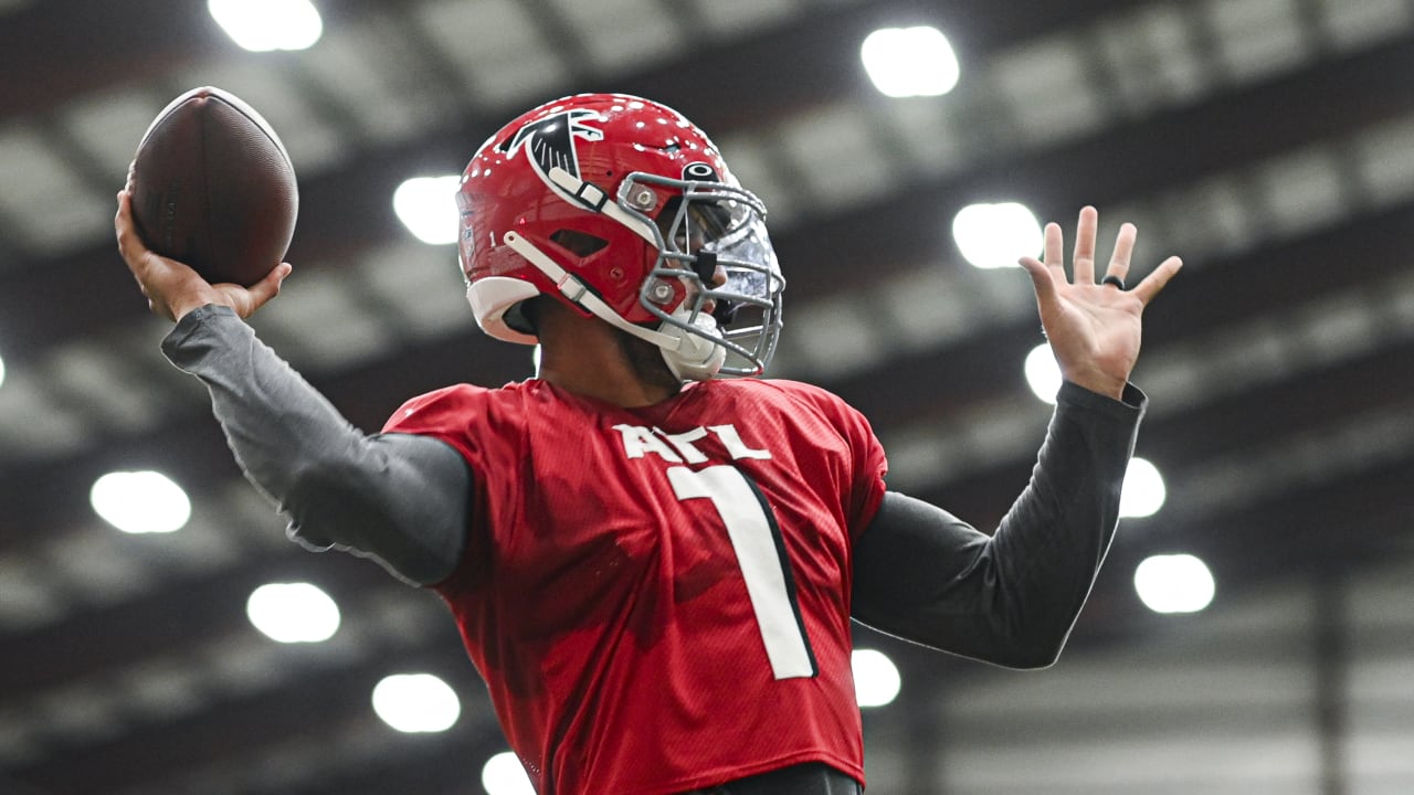 Falcons Daily: Marcus Mariota on finding his voice at quarterback