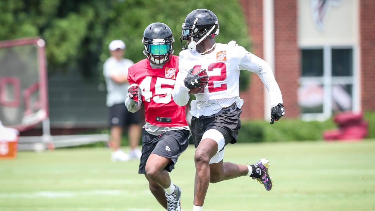 Bucs camp observations: Julio Jones makes strong impression in