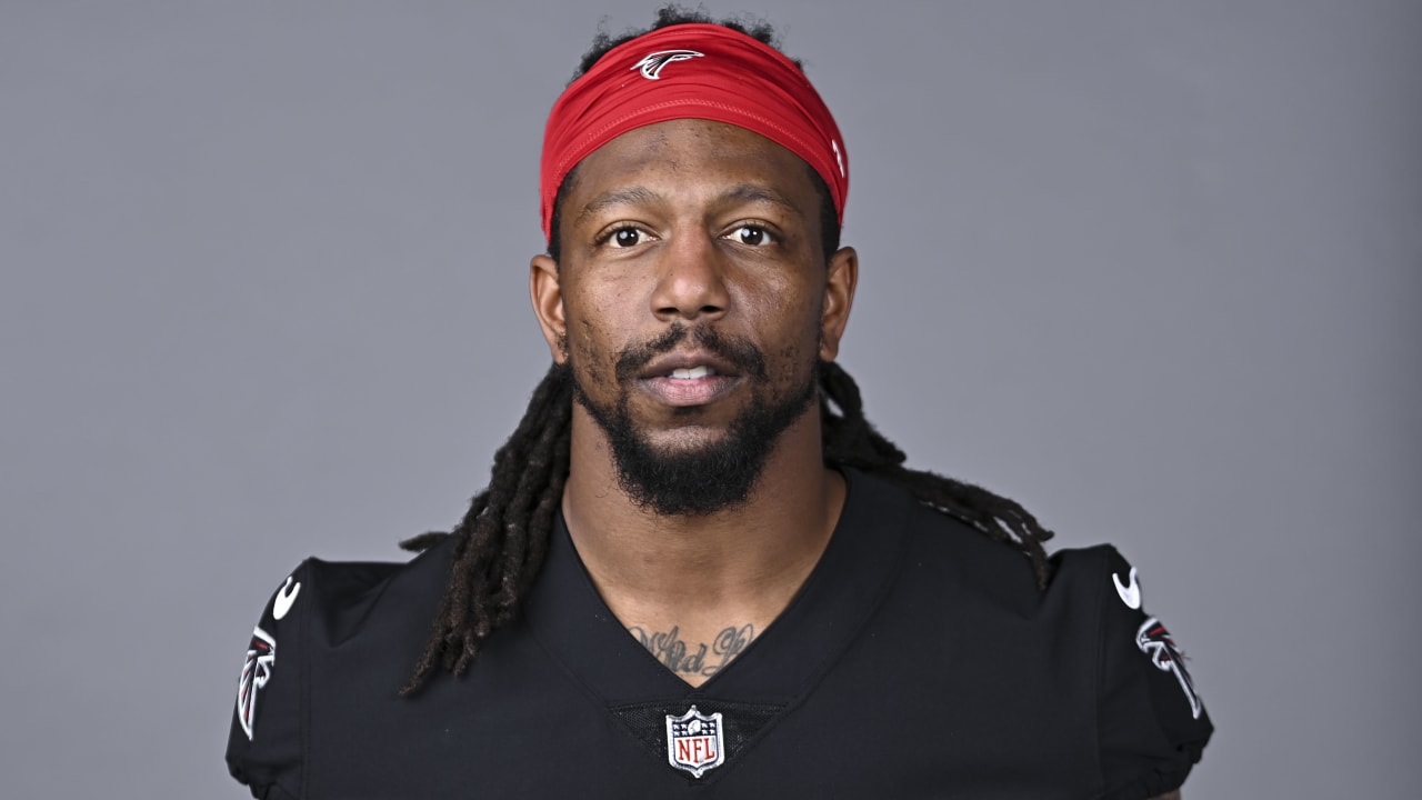 Titans release OLB Bud Dupree after 7 sacks in 2 years