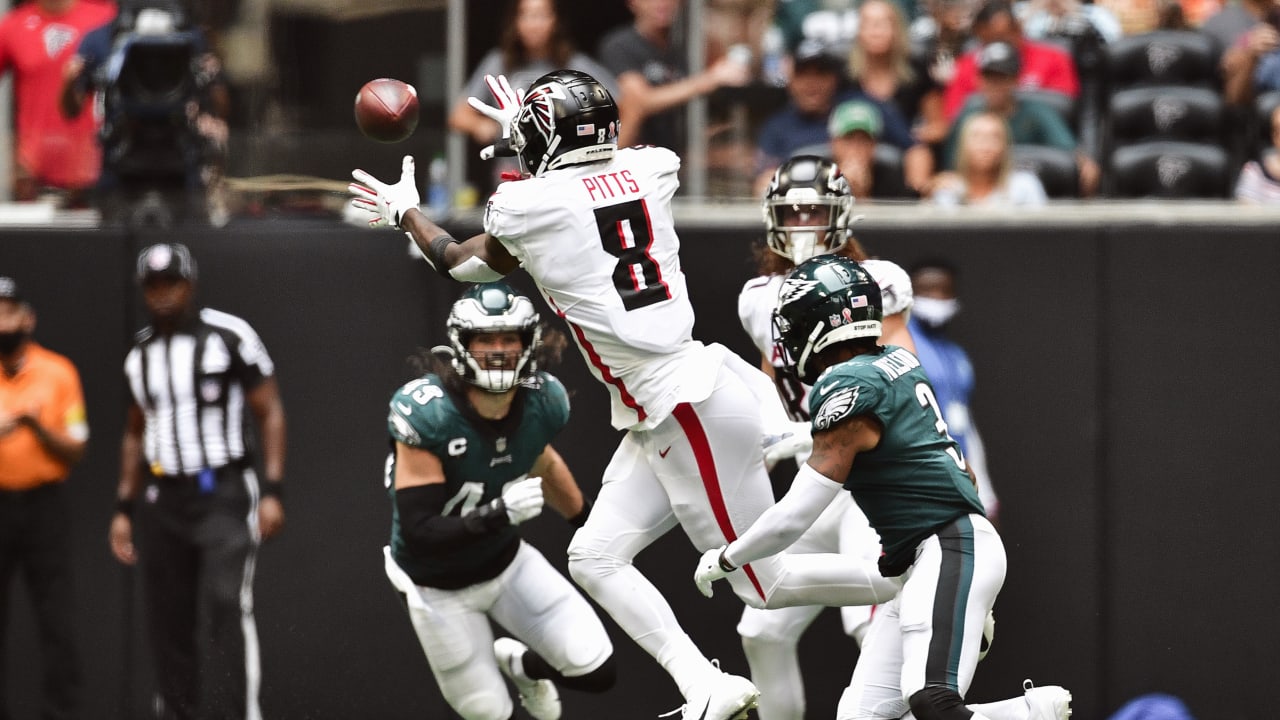 Atlanta Falcons tight end Kyle Pitts breaks loose for an explosive