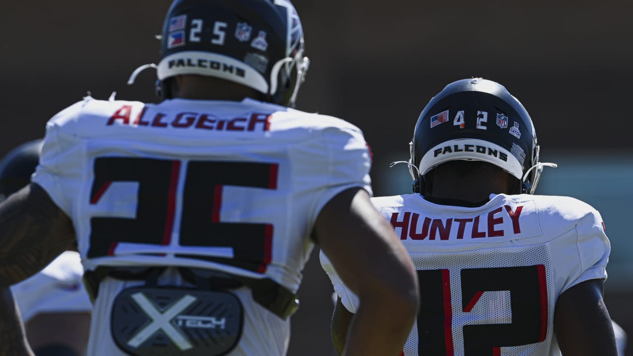 Video: Falcons and Seahawks Unite to Kneel Upon Kickoff