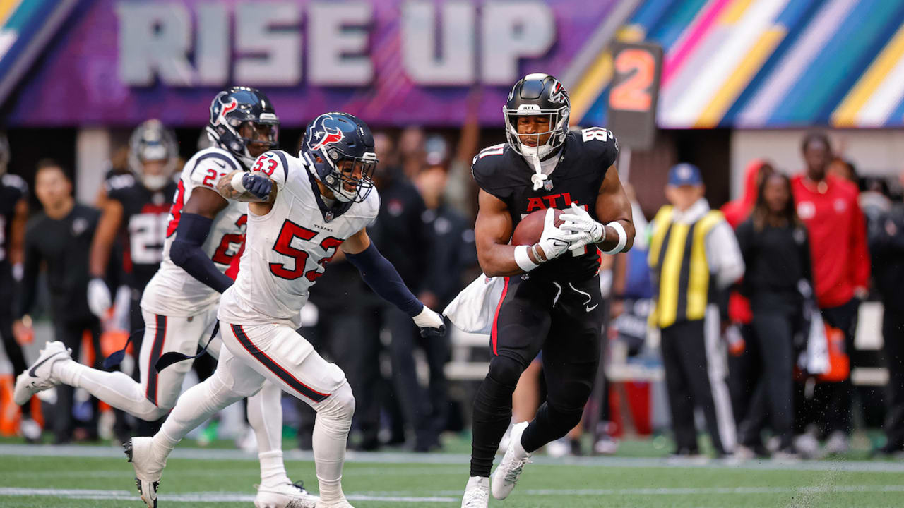 Jonnu Smith finds open space for 13yard catch and run