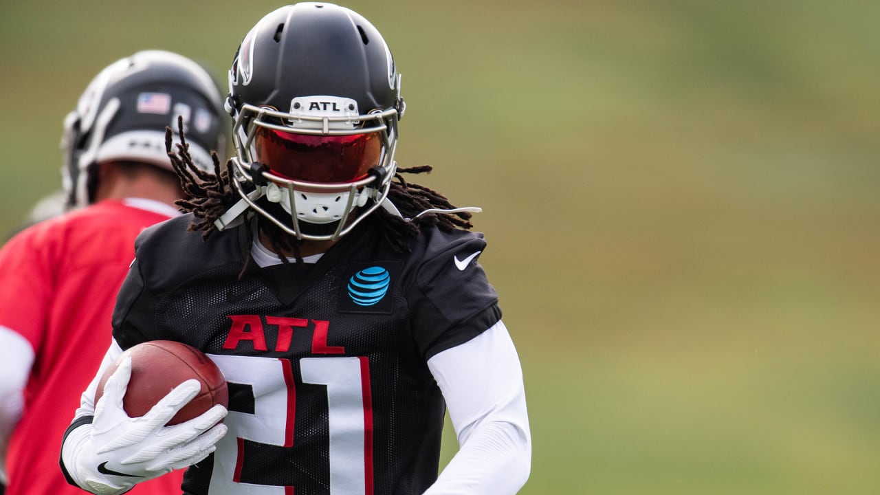 Atlanta Falcons: Time for Todd Gurley to save face and retire