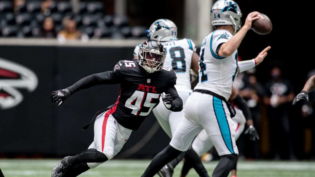 Carolina Panthers to workout linebacker Deion Jones