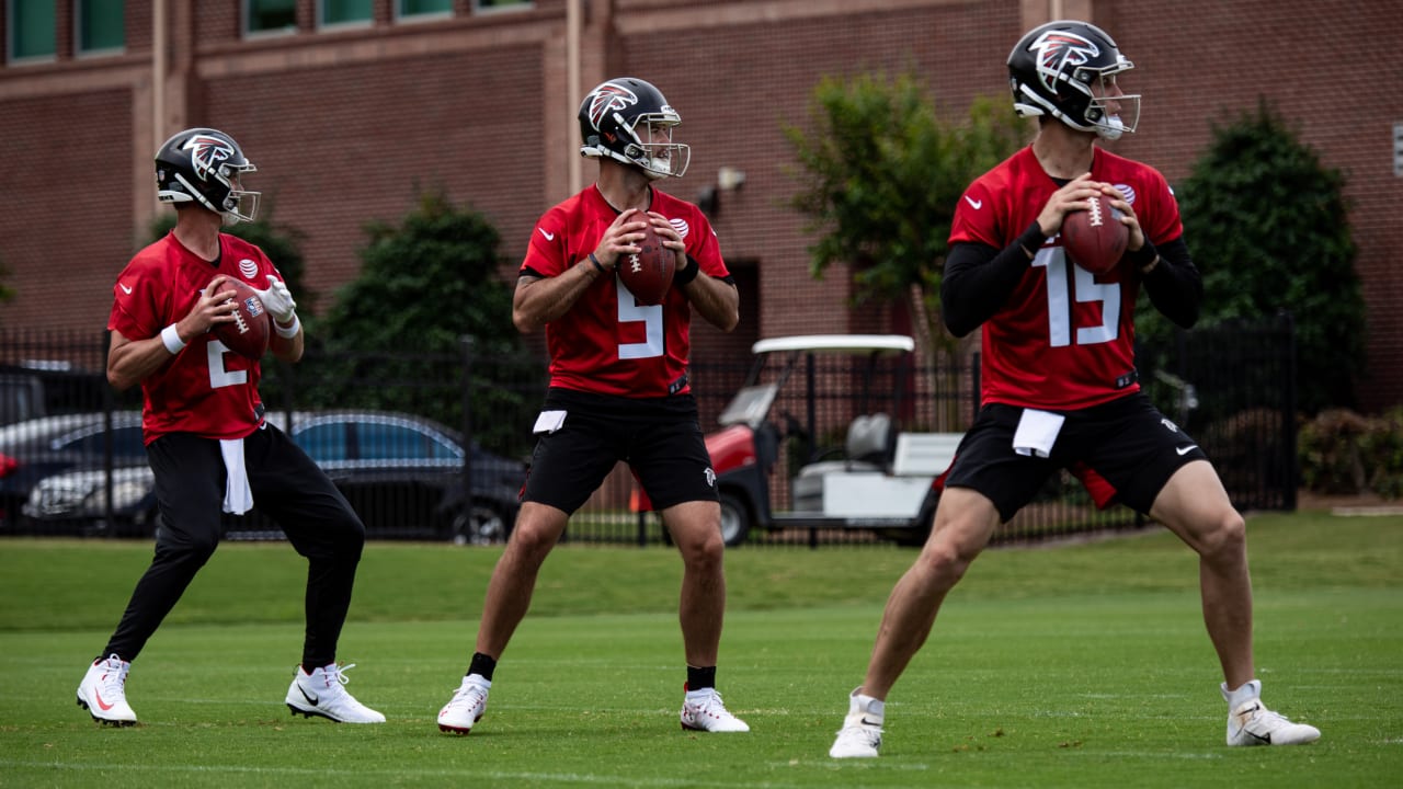 Quarterbacks in action  2021 Atlanta Falcons Minicamp