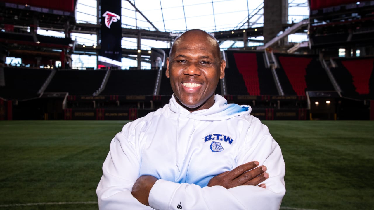 Booker T. Washington High School's Derrick Avery named the 2020 NFL Don  Shula High School Coach of the Year