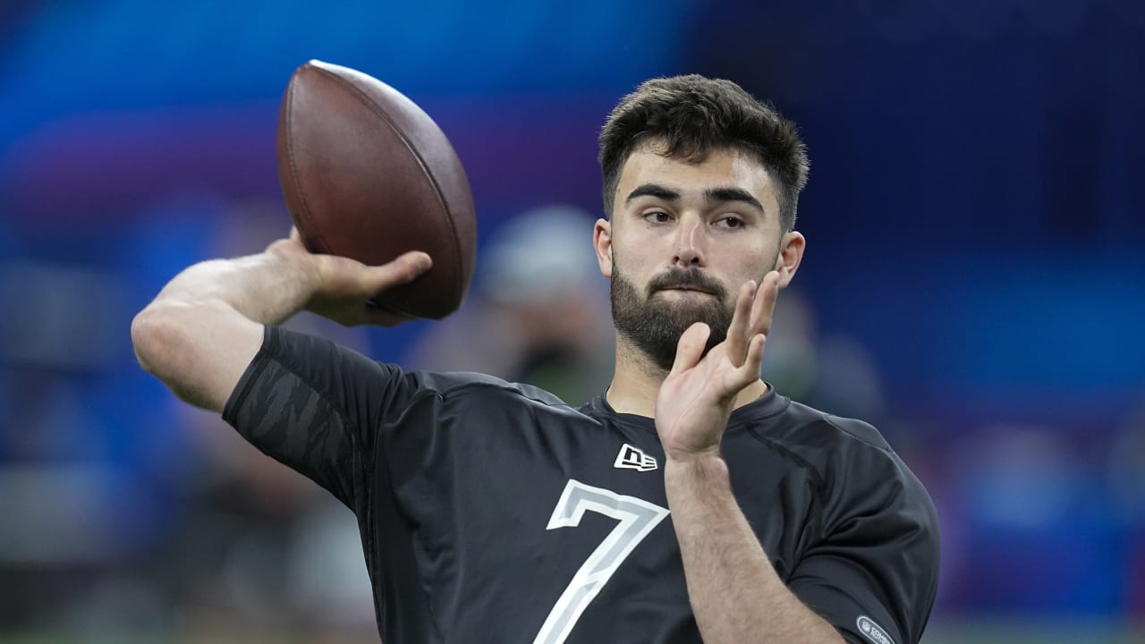 Report: Falcons set to meet with another quarterback