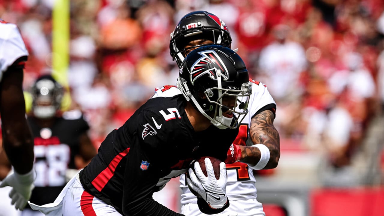 Atlanta Falcons wide receiver Drake London scores Falcons' first TD in  Andy's room