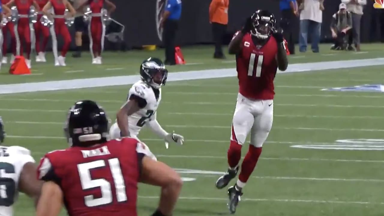 Highlight: Matt Ryan lasers 17-yard pass and catch to Julio Jones