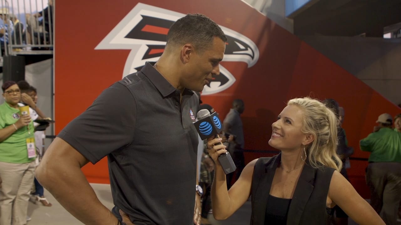 Tony Gonzalez Tips for Success - Interview with Football Player Tony  Gonzalez