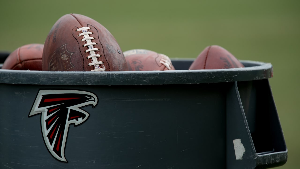Falcons sign 14 players to practice squad