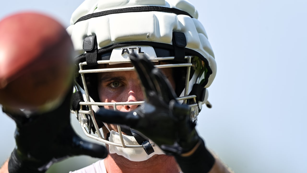 Atlanta Falcons tight end John FitzPatrick (87) works during the second  half of an NFL preseason football game against the Pittsburgh Steelers,  Thursday, Aug. 24, 2023, in Atlanta. The Pittsburgh Steelers won