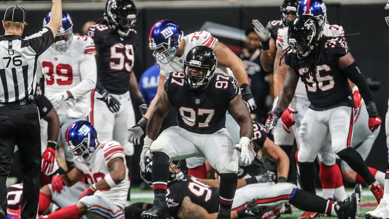 Falcons defense shows up and keeps Atlanta ‘in the driver’s seat’ vs ...