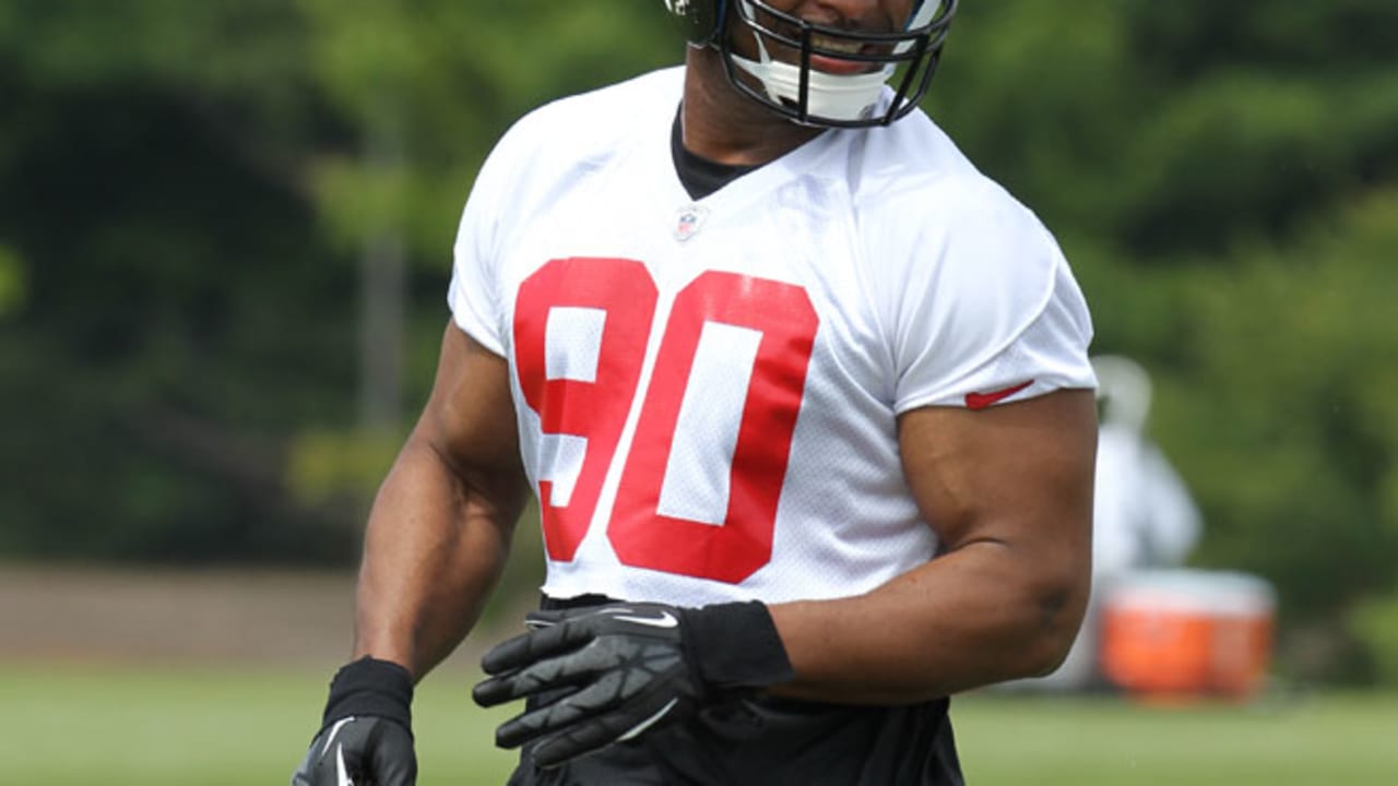 Osi Umenyiora has giant influence on Falcons