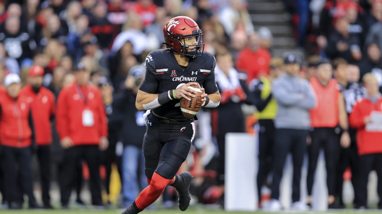 Indianapolis Colts worked out Cincinnati QB Desmond Ridder