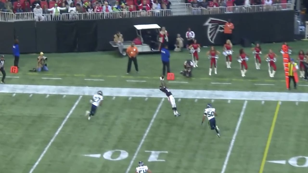 Highlight Calvin Ridley exits the game after incredible circus catch