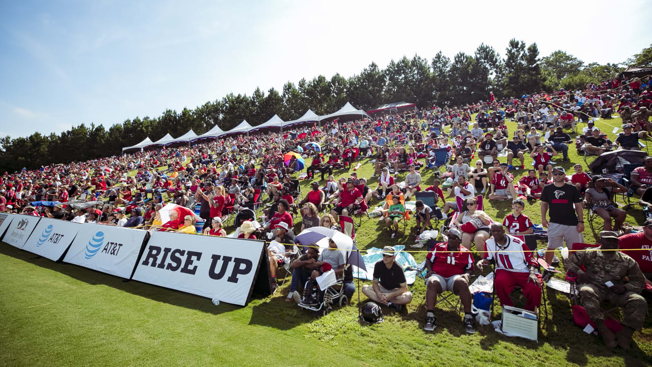 Huge fan turnout for Falcons training camp