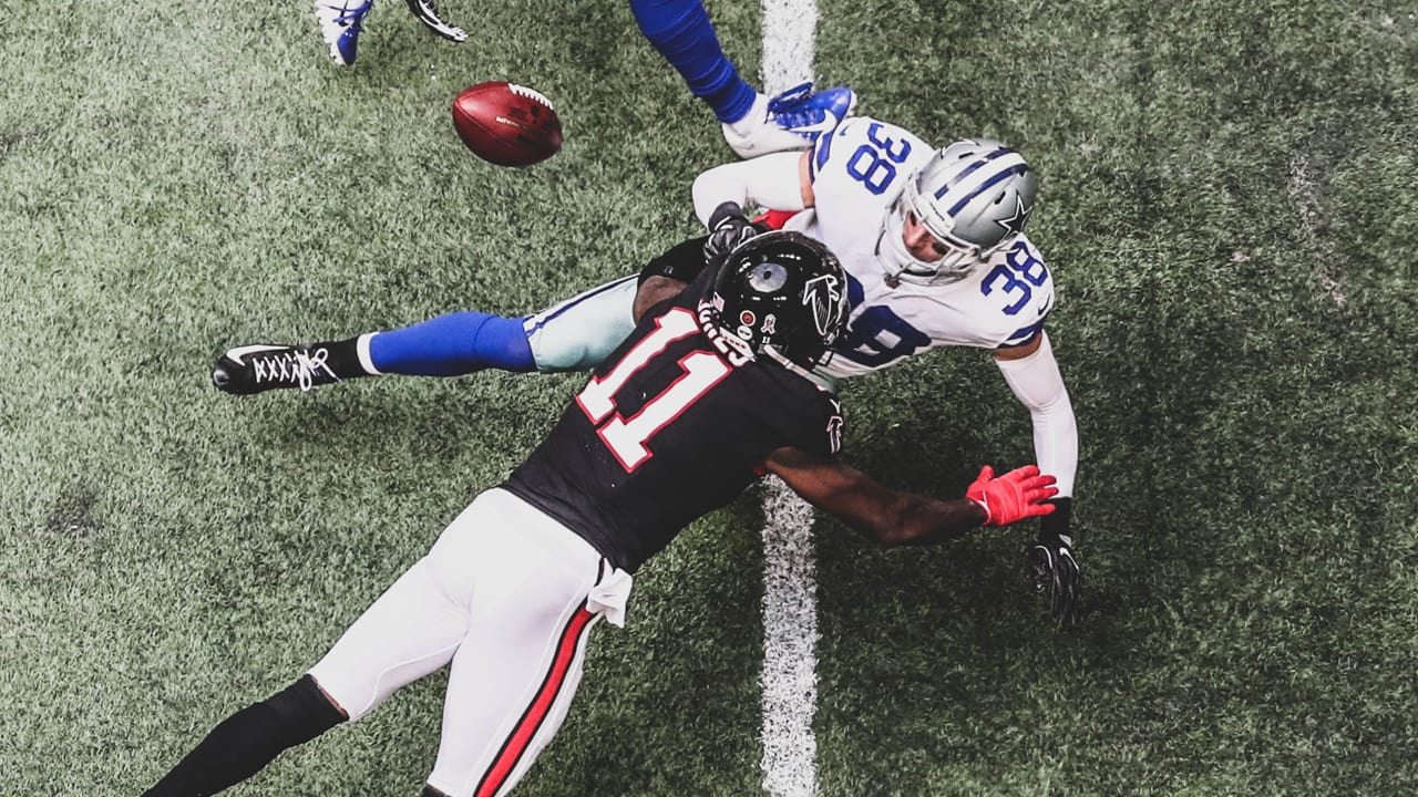 Julio Jones Torches the Cowboys for a 45-Yard TD, Falcons vs. Cowboys