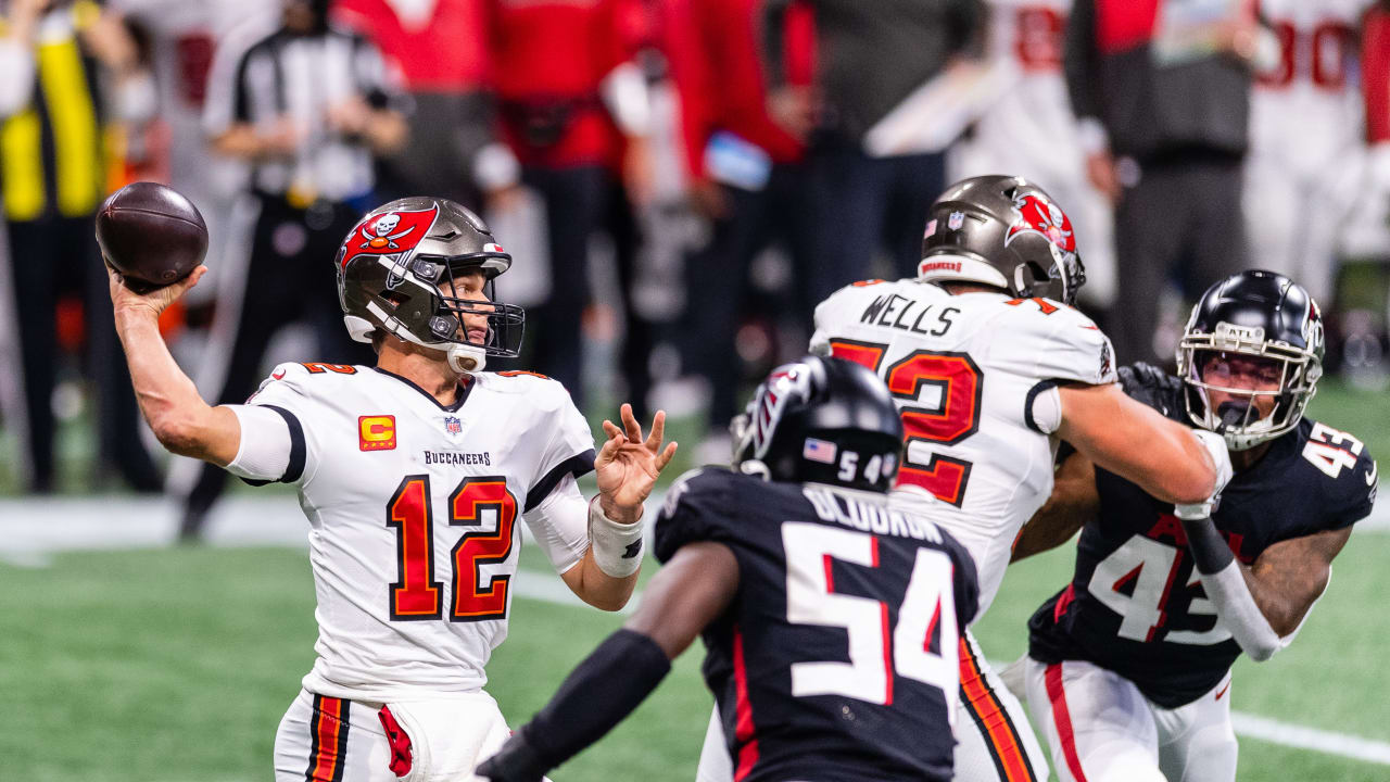 The Falcons' new jerseys made all the mistakes the Buccaneers didn