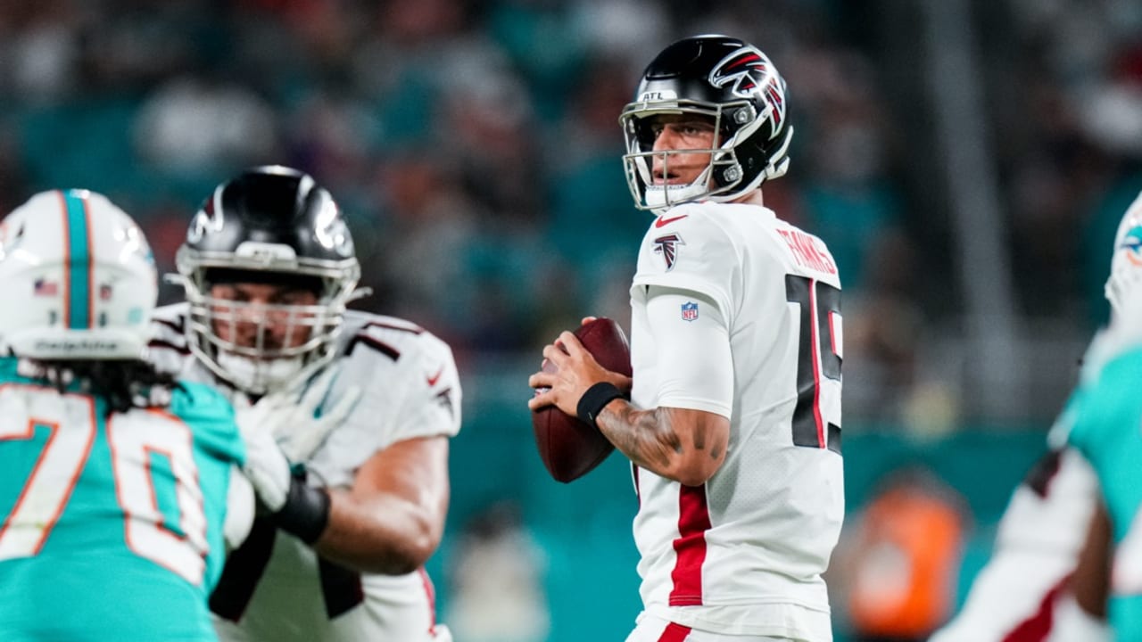 Atlanta Falcons quarterback Feleipe Franks #15 in action during