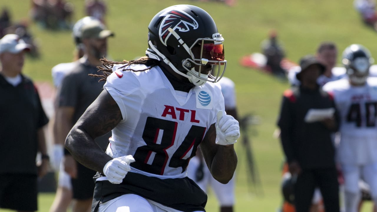 Falcons' Rookie RB Shows Off Versatility in NFL Debut