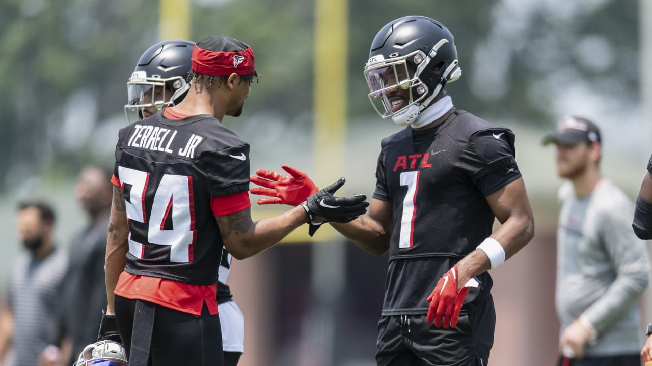 Falcons rookie minicamp videos Bijan Robinson Clark Phillips more