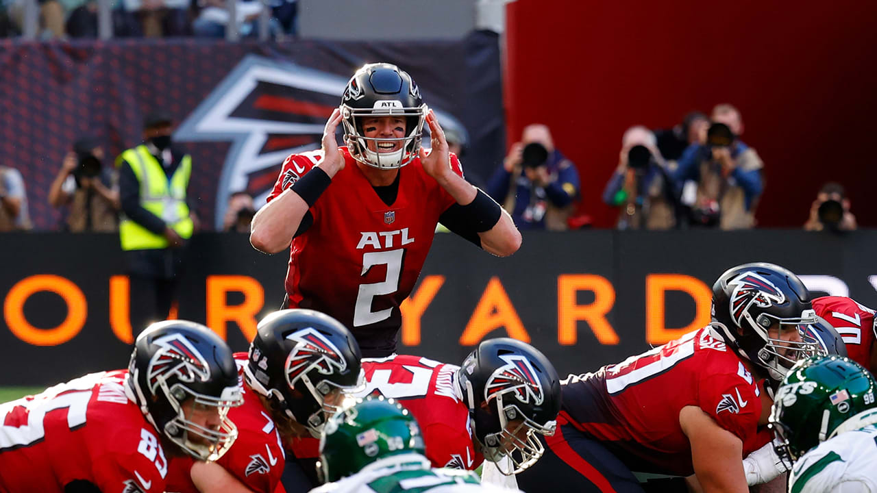 Tyler Allgeier submits 'Angry Runs' bid on 17-yard pickup