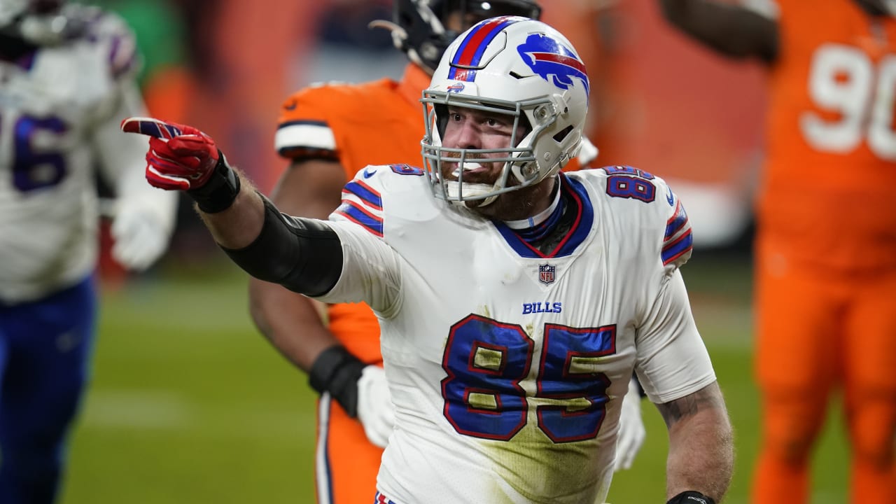 Bills trade Lee Smith to Atlanta Falcons for 2022 draft pick