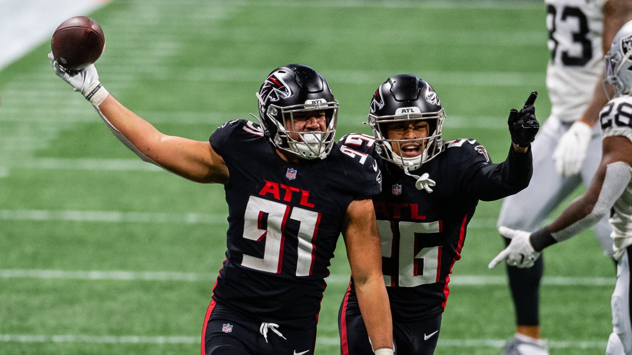 Falcons rebound with all-around dominant showing in win vs. Raiders