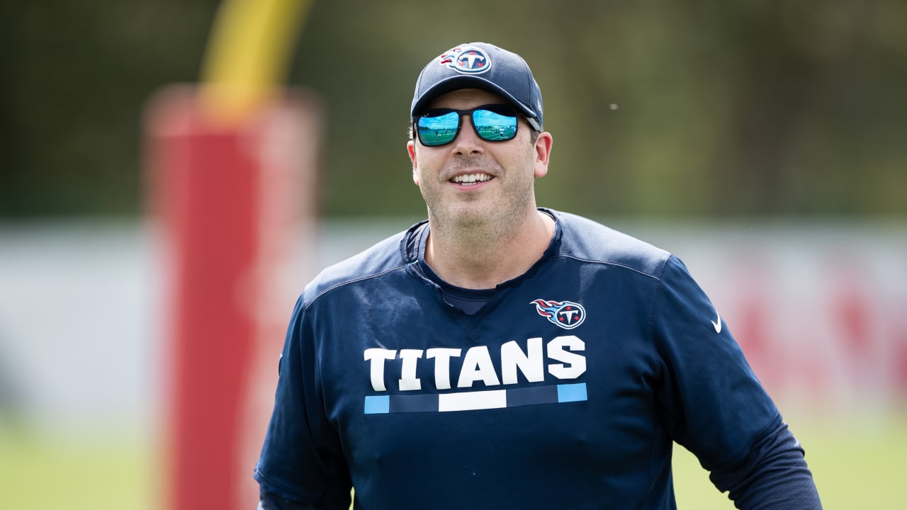 AJ Brown fans, media and Falcons tweet reactions about Arthur Smith news