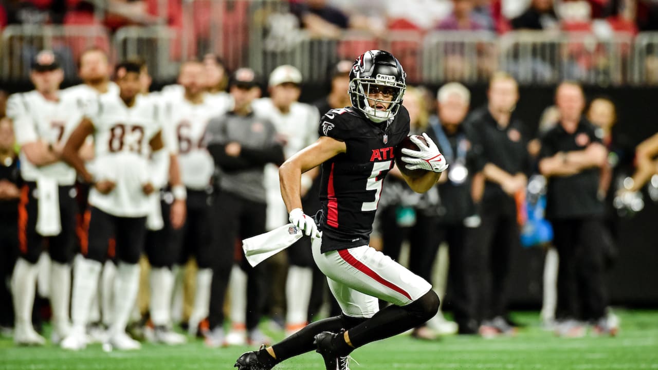 Drake London toe taps for first Falcons TD in London