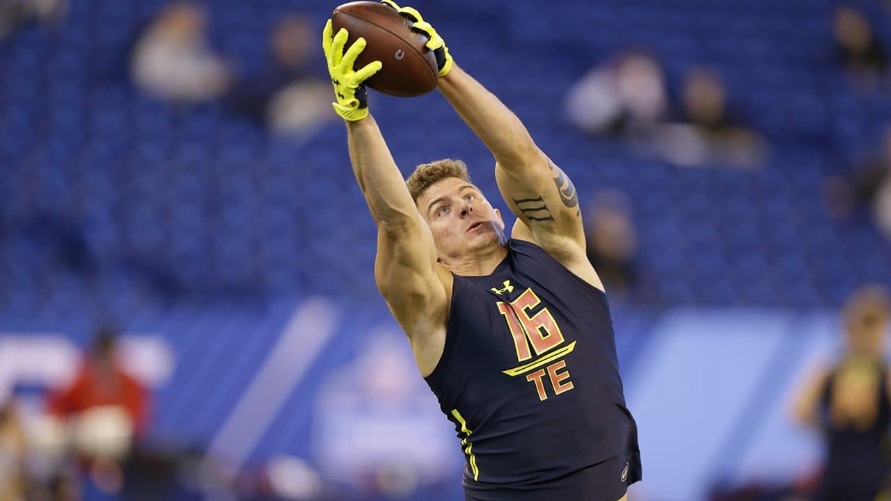 Patriots Tight End Eric Saubert's Pre-Draft Scouting Report Was Incredibly  Harsh 