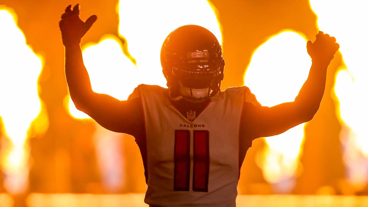 Atlanta Falcons wide receiver Julio Jones (11) runs before an NFL football  game against the Indianapolis Colts, Sunday, Sept. 22, 2019, in  Indianapolis. (AP Photo/Michael Conroy Stock Photo - Alamy