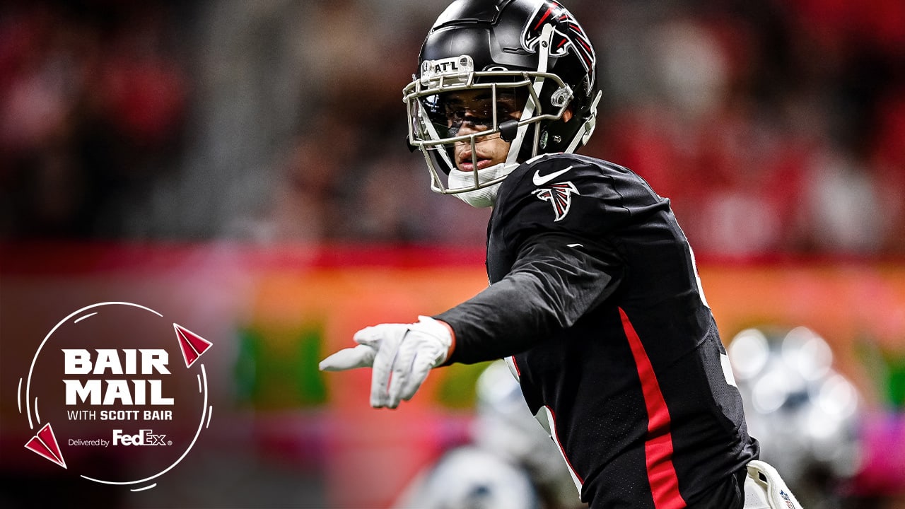 Atlanta Falcons wide receiver Drake London (5) lines up during the second  half of an NFL football game against the Los Angeles Chargers, Sunday, Nov.  6, 2022, in Atlanta. The Los Angeles