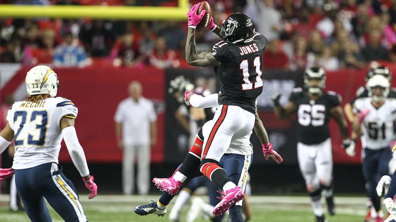 Tampa Bay Buccaneers Julio Jones player spotlight