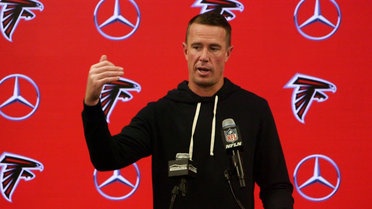 Matt Ryan's hand bleeds profusely during Falcons-Panthers game