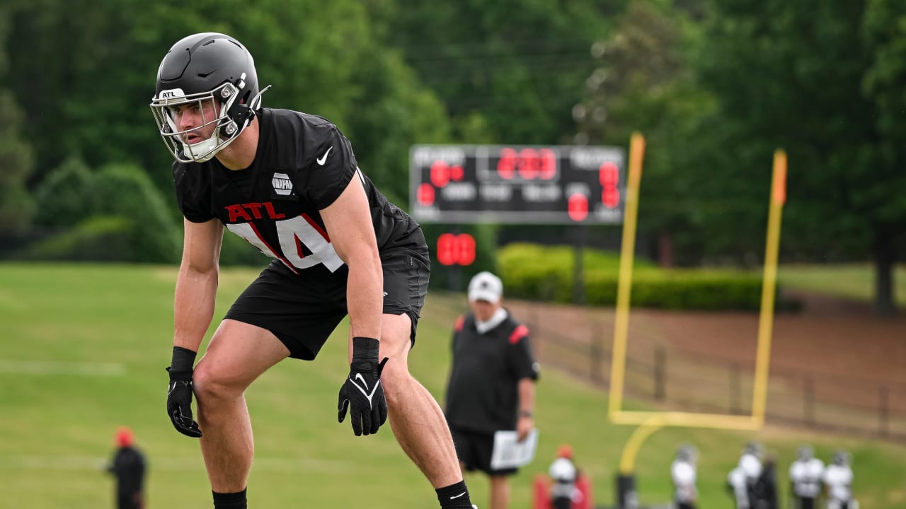 Troy Andersen speaks to the media at the Rookie Minicamp