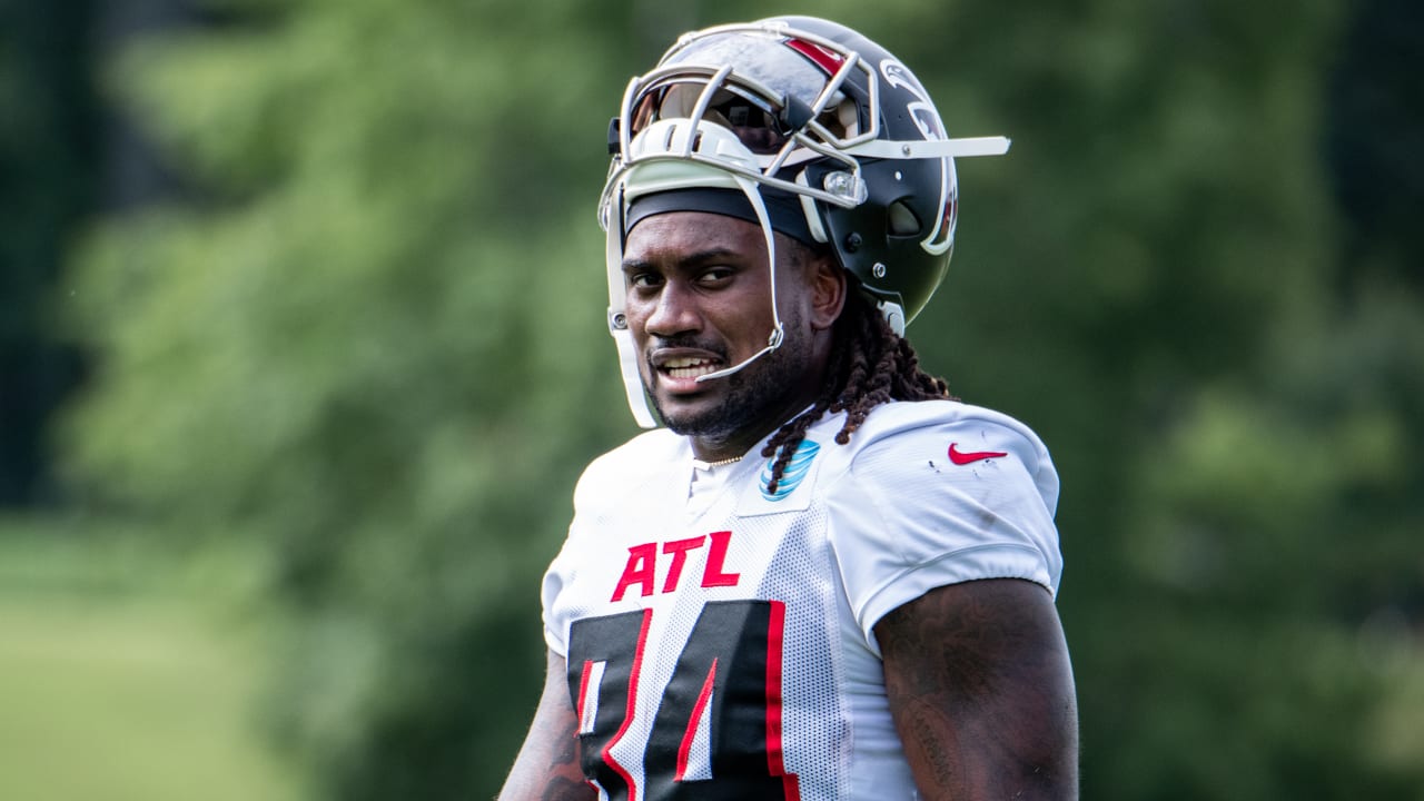 Falcons' RB room takes hit with Cordarrelle Patterson injury update