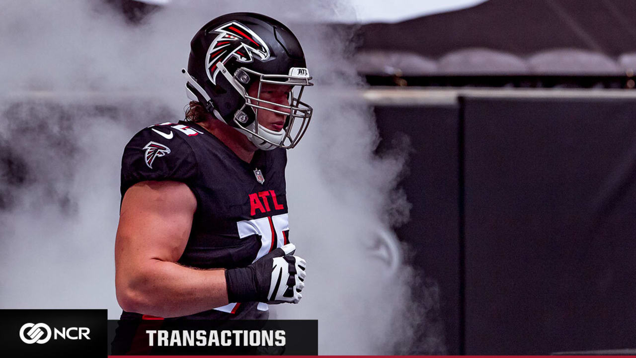 Falcons place Chris Lindstrom on IR, agree to terms with John Wetzel