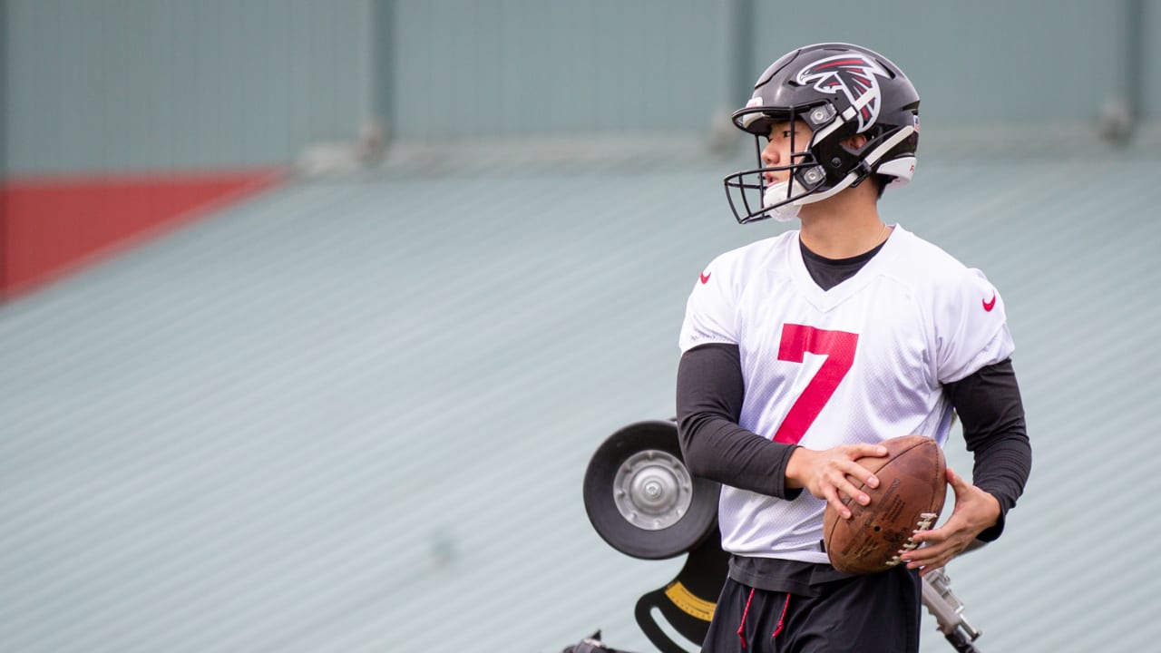 Early Bird Report Younghoe Koos Unique Journey To The Falcons