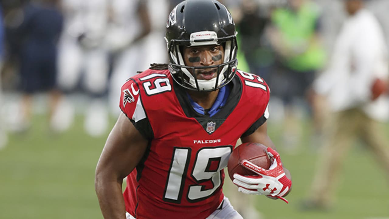 Falcons kick returner Andre Roberts wins NFL's Salute to Service Award