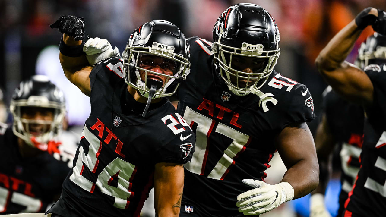 Atlanta Falcons' Arthur Smith Praises 'Highly Competitive' Jaylinn Hawkins  - Sports Illustrated Atlanta Falcons News, Analysis and More